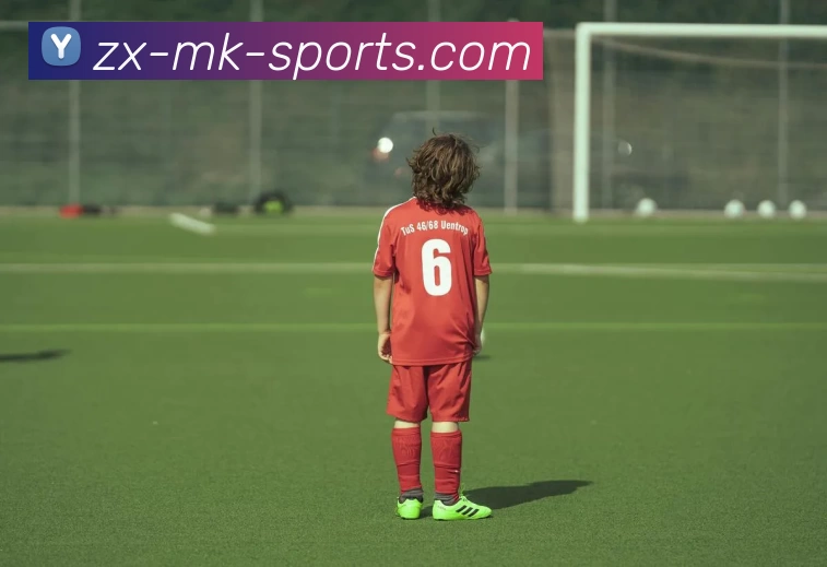 重庆篮球队与武汉篮球队赛后复盘分析比赛经验与战术调整探讨